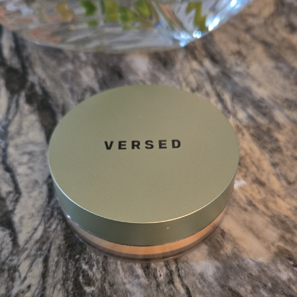 Translucent Setting Powder - Beige - Picture 4 of 4